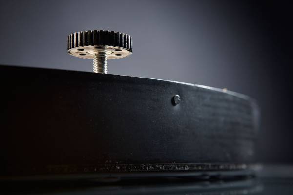 Winmau Blade 6 Triple Core Carbone - Cible de flechettes en acier